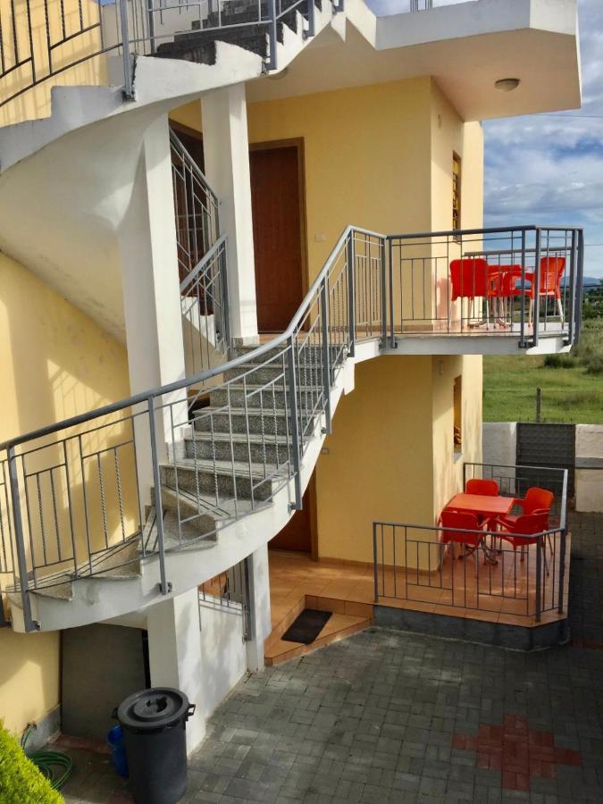 Shyqi Apartments เวลิโปเยอ ภายนอก รูปภาพ